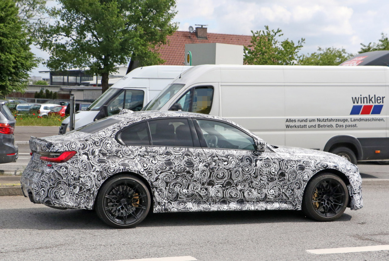 「BMW 3シリーズ最強モデル「M3 CS」次期型、初スクープでインテリアも鮮明にキャッチ」の8枚目の画像