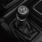 タンのソフトトップ、バケットシートを備えたジープ・ラングラーの「ブラック＆タン」が限定で登場【新車】 - All-new 2018 Jeep® Wrangler Sahara