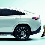 2代目メルセデス・ベンツGLEクーペは、さらにワイドに低くなったスタイリッシュな外観が特徴【新車】 - Mercedes_Benz_gle_Coupe_20200612_3
