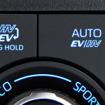 「新型RAV4 PHVの内外装を徹底チェック！　ブラックのアクセントカラーが際立つ専用装備【新車】」の27枚目の画像ギャラリーへのリンク