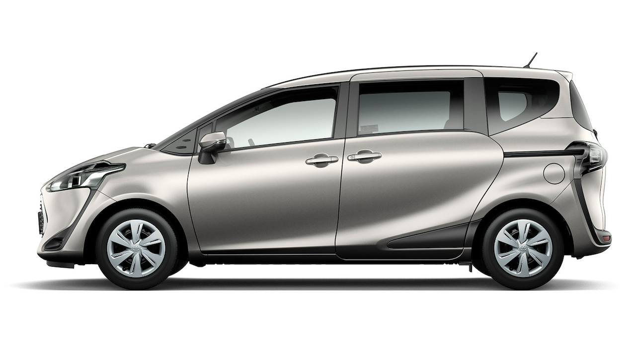 Шины toyota sienta