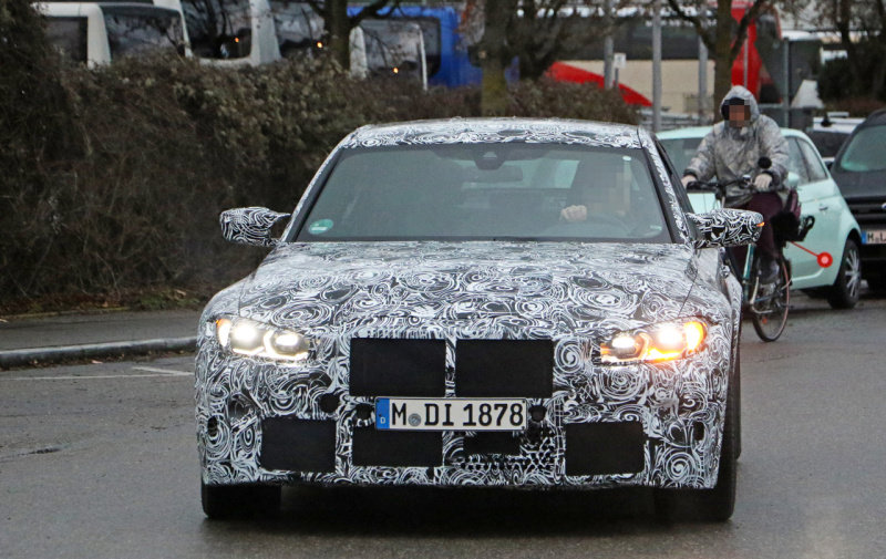「新型BMW M3が公式リーク！　ニュルブルクリンクで高速テストを開始」の3枚目の画像