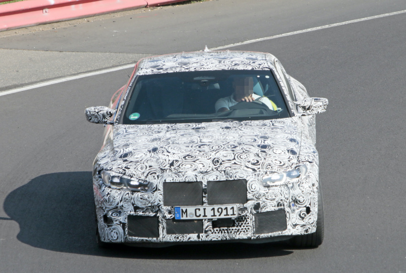 「「ミニM8」が姿を現す。BMW M3の市販型プロトタイプをキャッチ」の5枚目の画像