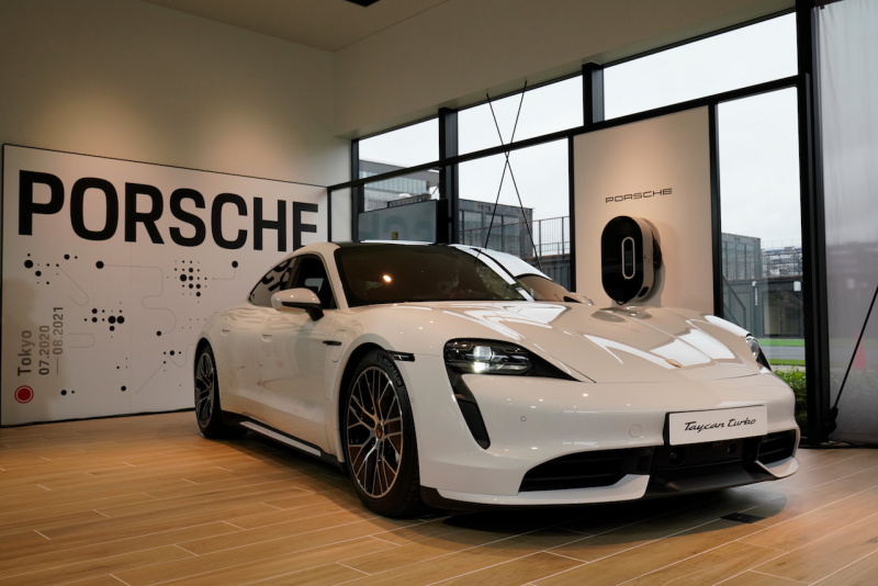 「ポルシェ初となるポップアップストア「Porsche NOW Tokyo」で、新型EV「タイカン」の実車チェックができる」の12枚目の画像