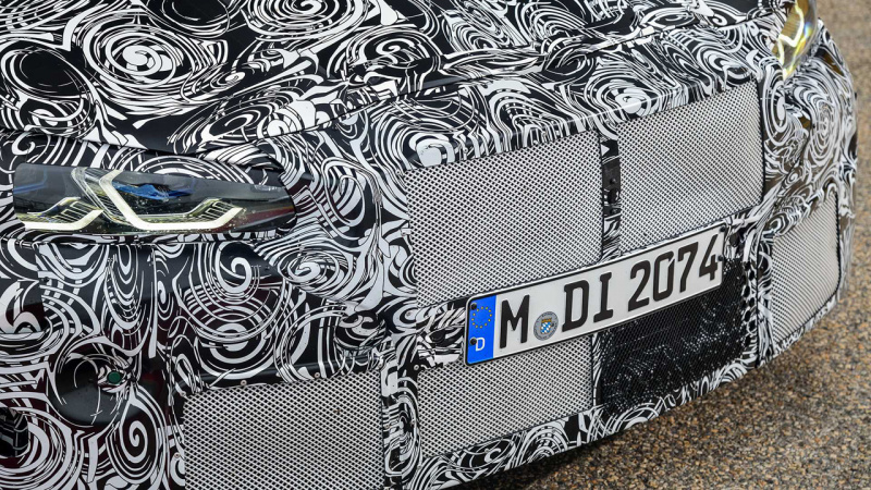 「BMW M4クーペ次期型、プロトタイプを公式リーク！コックピットも公開」の11枚目の画像