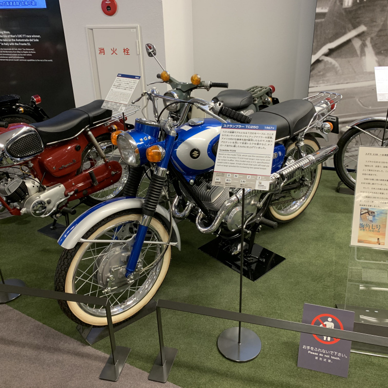 「日本初のスピードメーター搭載車やジウジアーロデザインのロータリーエンジン車も展示【スズキ歴史館　2輪車編】」の6枚目の画像