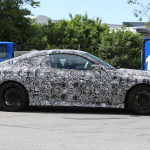 BMW M4に460馬力のエントリーモデル「ピュア」が設定!? - Spy shot of secretly tested future car