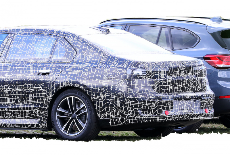 「BMWに650馬力の最強セダン設定へ。フルEV「i7」のデビューは2022年」の11枚目の画像