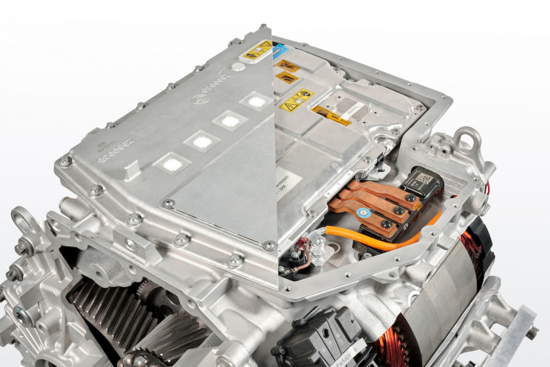 「バッテリーEVの新型「BMW iX3」は、最大460kmの航続距離を実現」の3枚目の画像