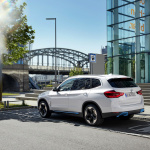 「バッテリーEVの新型「BMW iX3」は、最大460kmの航続距離を実現」の6枚目の画像ギャラリーへのリンク