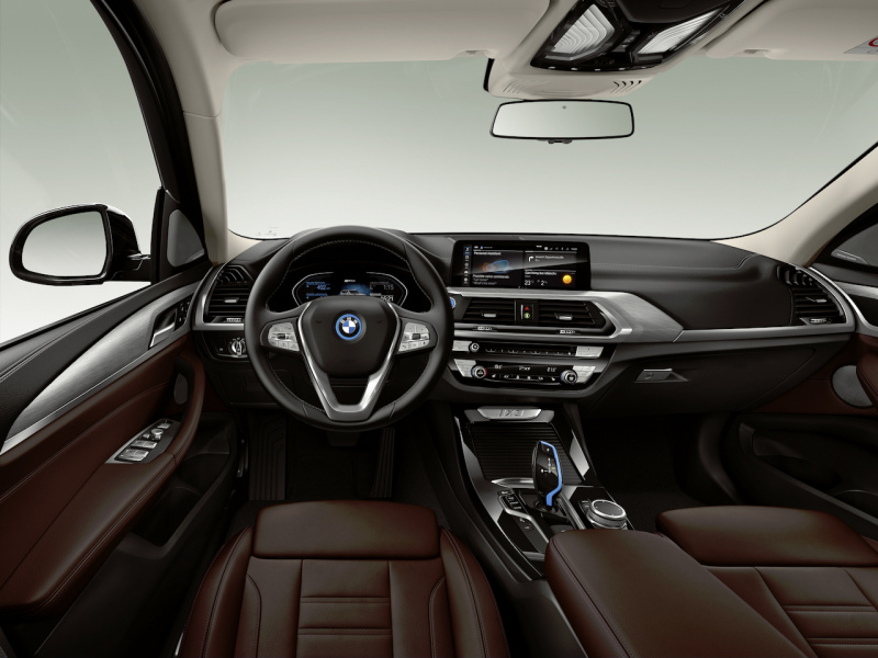 「バッテリーEVの新型「BMW iX3」は、最大460kmの航続距離を実現」の9枚目の画像