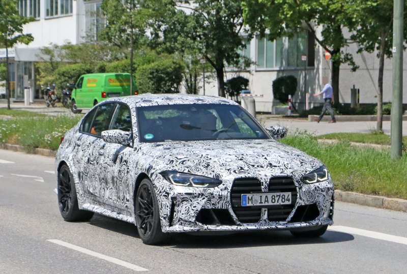 「メガグリルが完全露出！　BMW M3次期型、9月デビューへ」の4枚目の画像