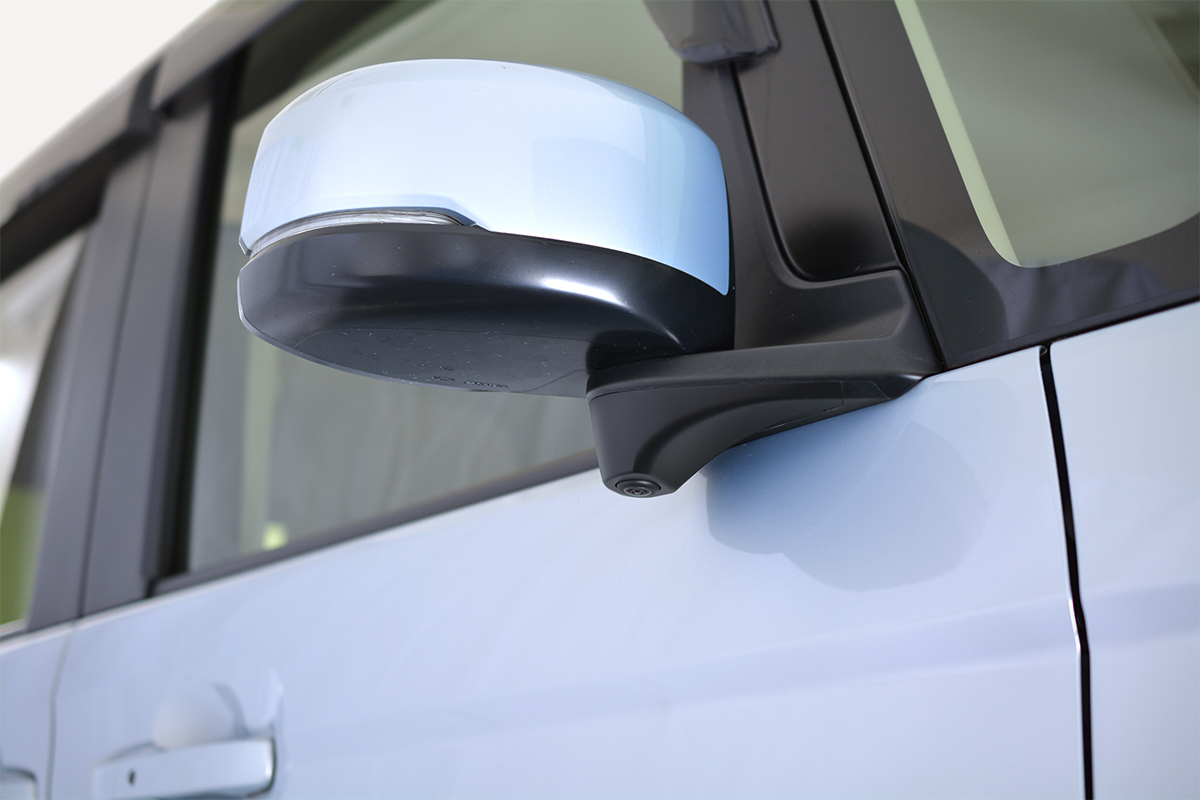 ホンダn Boxに後付けできる全方位カメラシステム サテライトビューカメラ は 駐車アシスト機能の追加も可能 Clicccar Com