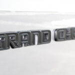 「迫力あるエクステリアと専用ボディカラーが設定されたジープ「グランドチェロキー S-Limited」【新車】」の9枚目の画像ギャラリーへのリンク