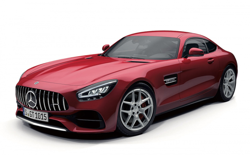 「メルセデスAMG GTが一部改良。54PS/40Nmものパワー・トルクアップを実現【新車】」の1枚目の画像