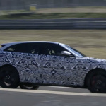 「BMW製V8サウンドか？ ジャガー最強SUV「F-Pace SVR」改良型、ニュルで高速テスト！」の6枚目の画像ギャラリーへのリンク