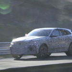 BMW製V8サウンドか？ ジャガー最強SUV「F-Pace SVR」改良型、ニュルで高速テスト！ - Jaguar F-Pace SVR 006