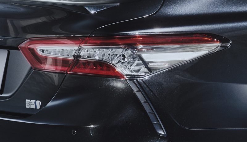 「トヨタ・カムリにスポーティな特別仕様車「WS“Black Edition”」を設定」の8枚目の画像
