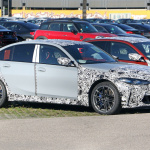 新型BMW M3の高性能コンペティションモデルをスクープ！ - BMW M3 less camo 6