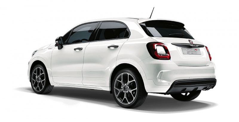 「専用の内・外装やサスペンションを備えた新グレード「Fiat 500X Sport」が登場」の14枚目の画像
