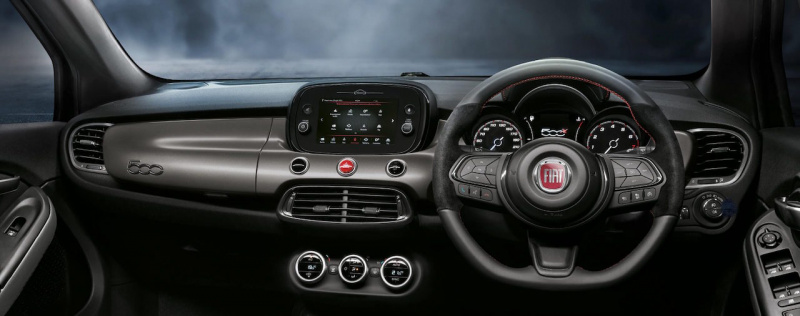 「専用の内・外装やサスペンションを備えた新グレード「Fiat 500X Sport」が登場」の18枚目の画像