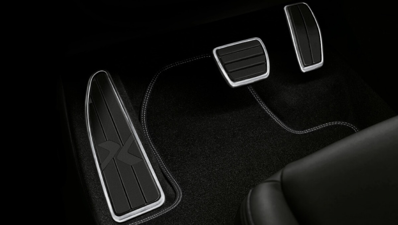 「専用の内・外装やサスペンションを備えた新グレード「Fiat 500X Sport」が登場」の2枚目の画像