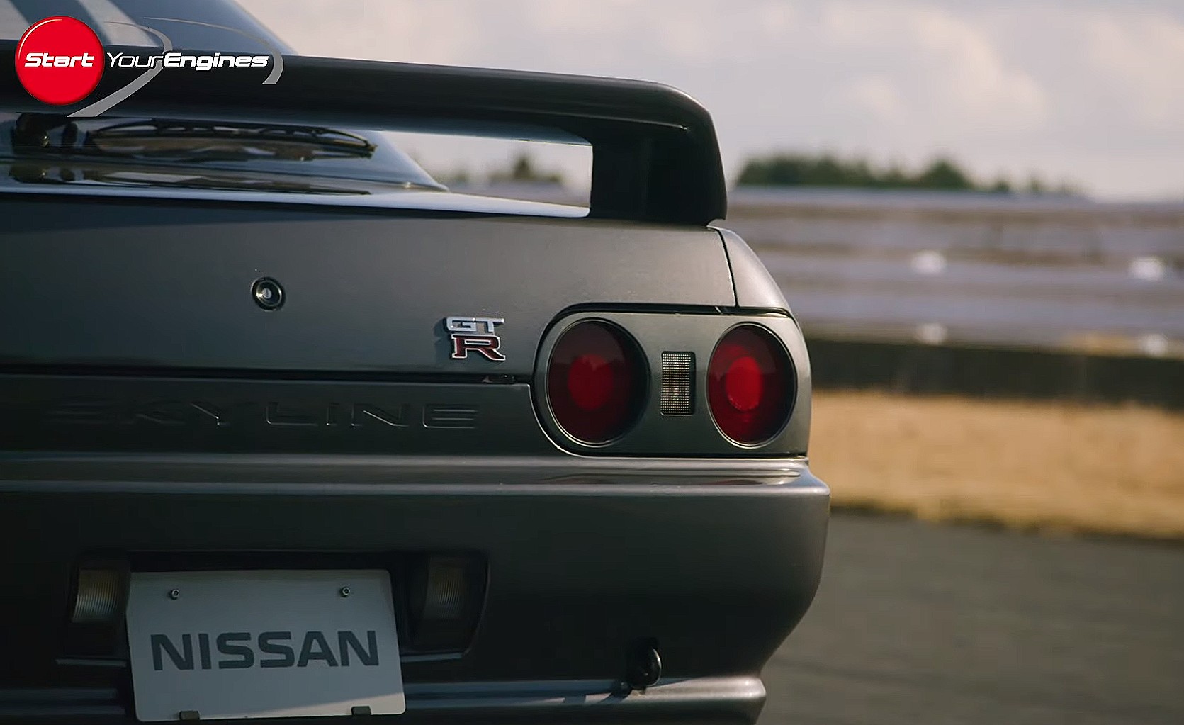 Kazuoshimizu Bnr32 00 03 画像 清水和夫が贈る R32スカイラインgt R Bnr32 の世界 Prologue Back To The Bnr32 Clicccar Com