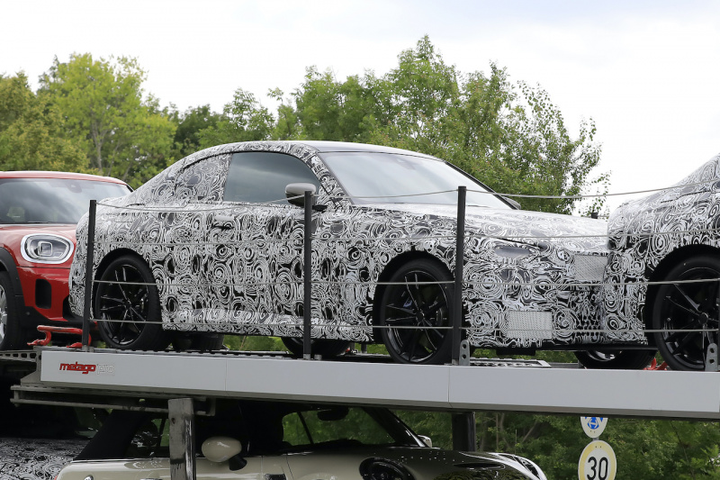 「GRスープラがライバル!?　BMW 2シリーズ クーペ「M」開発車両を初スクープ」の4枚目の画像