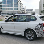 「BMW X3初の改良型が開発中。プロトタイプを初スクープ」の7枚目の画像ギャラリーへのリンク