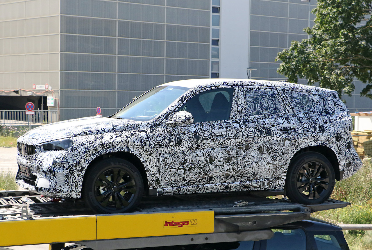 Bmw X1次期型 内外とも大胆チェンジで23年デビューへ Clicccar Com