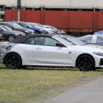 BMW4シリーズ・カブリオレ、これがフロントマスクだ！　クーペと差別化されるメガ・グリル採用 - Spy shot of secretly tested future car
