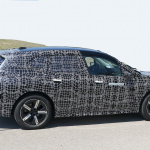 BMW新型EVクロスオーバーSUV「iX5」、最終デザイン見えてきた！ - BMW iNext 10