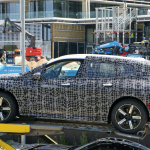 「BMW新型EVクロスオーバーSUV「iX5」、最終デザイン見えてきた！」の11枚目の画像ギャラリーへのリンク