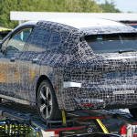 「BMW新型EVクロスオーバーSUV「iX5」、最終デザイン見えてきた！」の12枚目の画像ギャラリーへのリンク