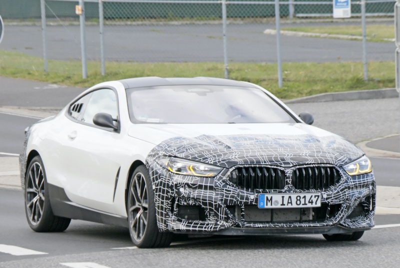 「BMWが「M850i」をベースの新型ミッドシップ・スーパーカーを開発中!?」の1枚目の画像