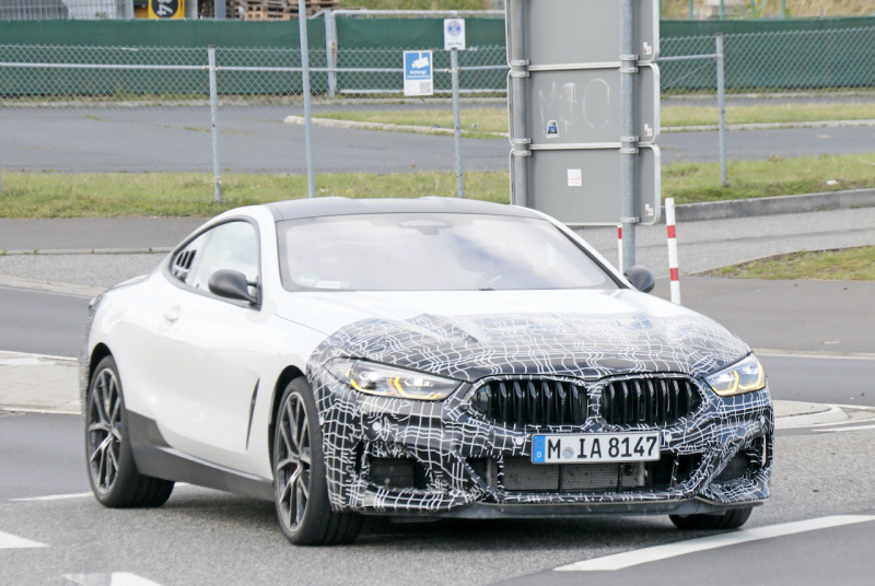 「BMWが「M850i」をベースの新型ミッドシップ・スーパーカーを開発中!?」の2枚目の画像
