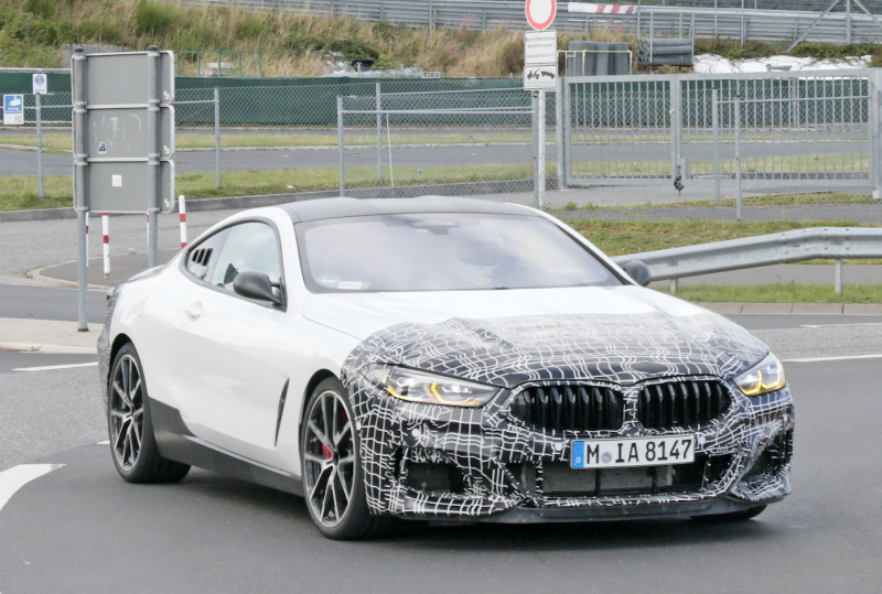 「BMWが「M850i」をベースの新型ミッドシップ・スーパーカーを開発中!?」の3枚目の画像