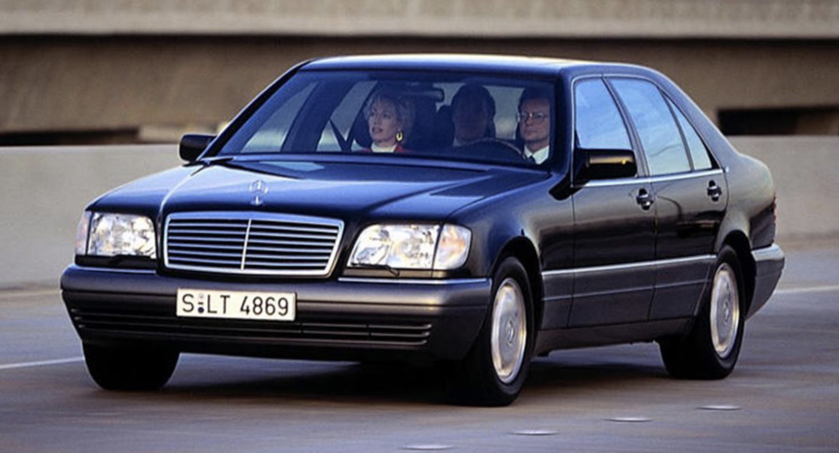 Mercedes W140 S Class 画像 設計図を入手 メルセデス ベンツが計画した驚異の 8リットルw18気筒 エンジンとは Clicccar Com