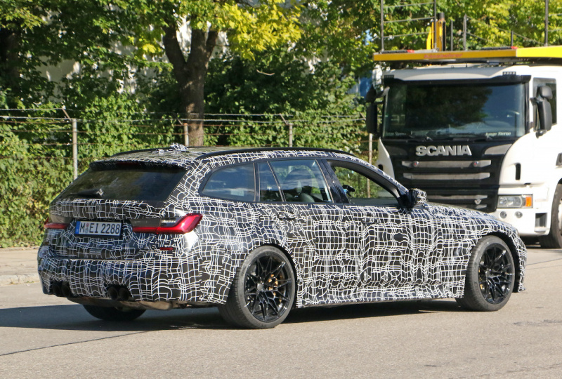 「ついに実車をスクープ！　新型BMW M3 ツーリングのプロトタイプをキャッチ」の14枚目の画像
