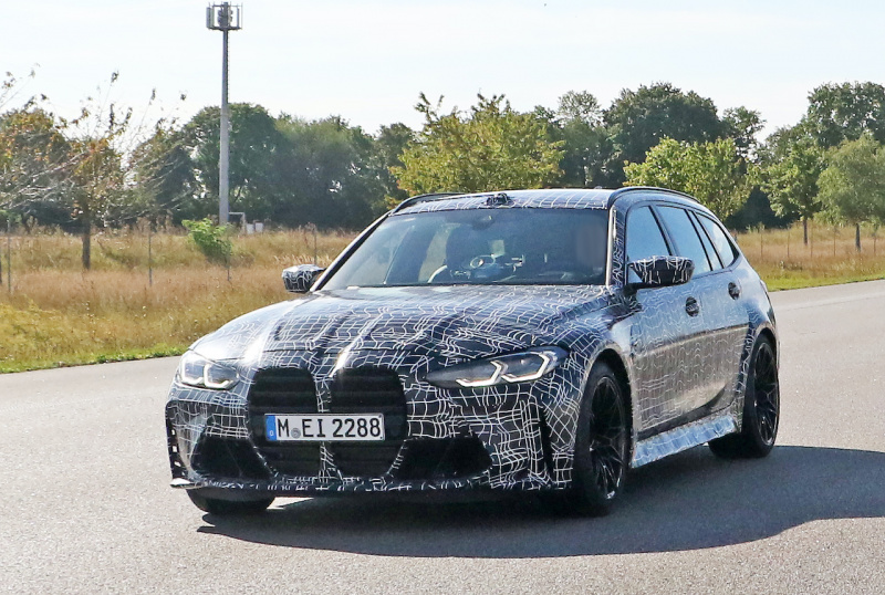 「ついに実車をスクープ！　新型BMW M3 ツーリングのプロトタイプをキャッチ」の4枚目の画像