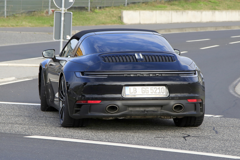 「ポルシェのおしゃれオープン「911タルガ」、高性能モデル・GTSは470馬力超えに」の8枚目の画像