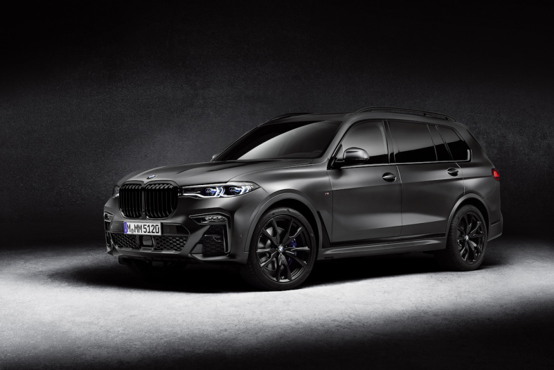 「限定7台！ 存在感ある漆黒をまとう「BMW X7 Edition Dark Shadow」が登場【新車】」の6枚目の画像