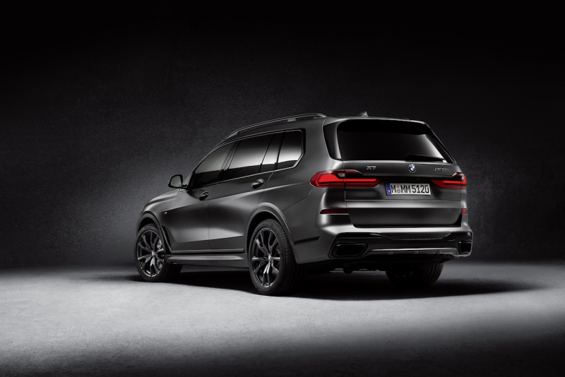 「限定7台！ 存在感ある漆黒をまとう「BMW X7 Edition Dark Shadow」が登場【新車】」の7枚目の画像