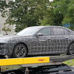 BMW 7シリーズ次期型は「E38」風シャークノーズ採用か!?　EV「i7」をキャッチ - BMW i7 18