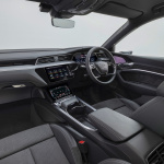 「アウディ初の100％電気自動車「Audi e-tron Sportback」日本発売!! 航続距離は407km、価格は1327万円〜【新車】」の4枚目の画像ギャラリーへのリンク