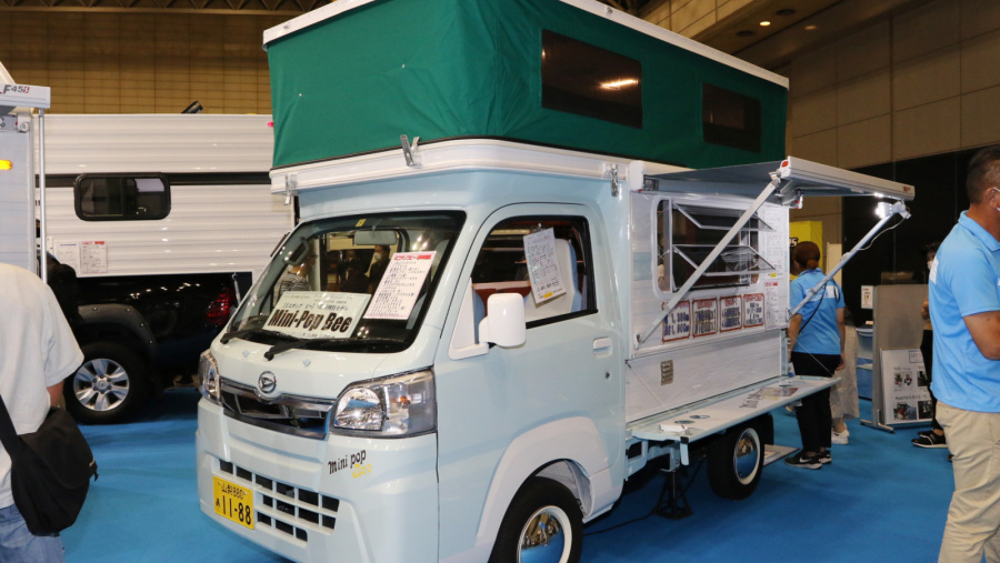 大人気の 軽キャンパー 超豪華装備からわんこ仕様まで百花繚乱 東京キャンピングカーショー Clicccar Com