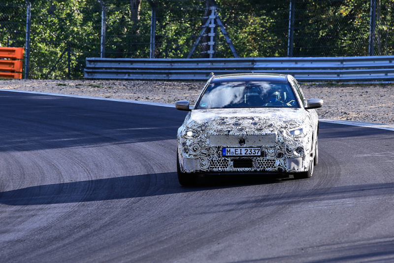「次期型でも後輪駆動のレイアウト。BMW 2シリーズ クーペは「究極のドライビングマシン」」の1枚目の画像