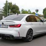ついにヴェールを脱いだ新型・BMW M3、公式写真で見られないホワイトカラーを激写！ - BMW M3 White 8