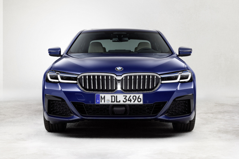 「BMW 5シリーズが彫りの深い顔立ちに変身。iPhoneで車両のロック・アンロックが可能に【新車】」の9枚目の画像