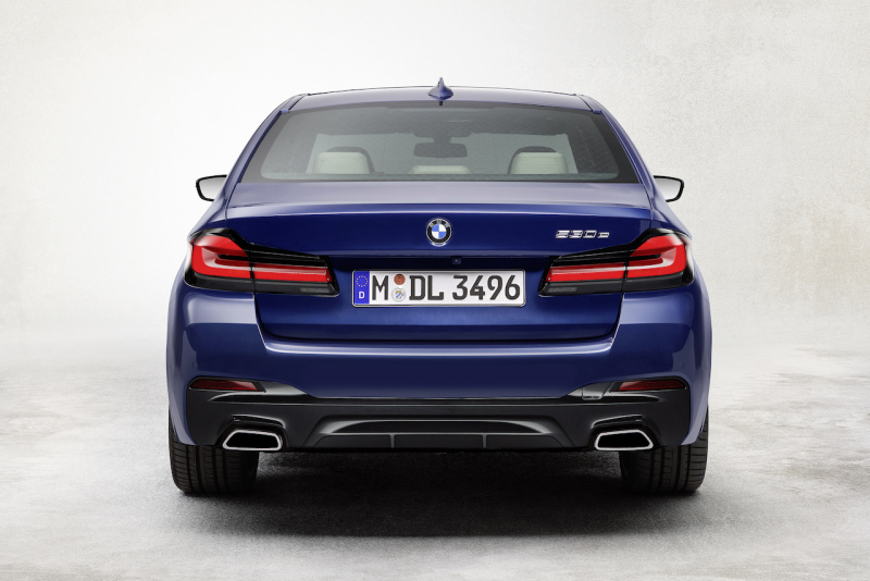 「BMW 5シリーズが彫りの深い顔立ちに変身。iPhoneで車両のロック・アンロックが可能に【新車】」の5枚目の画像